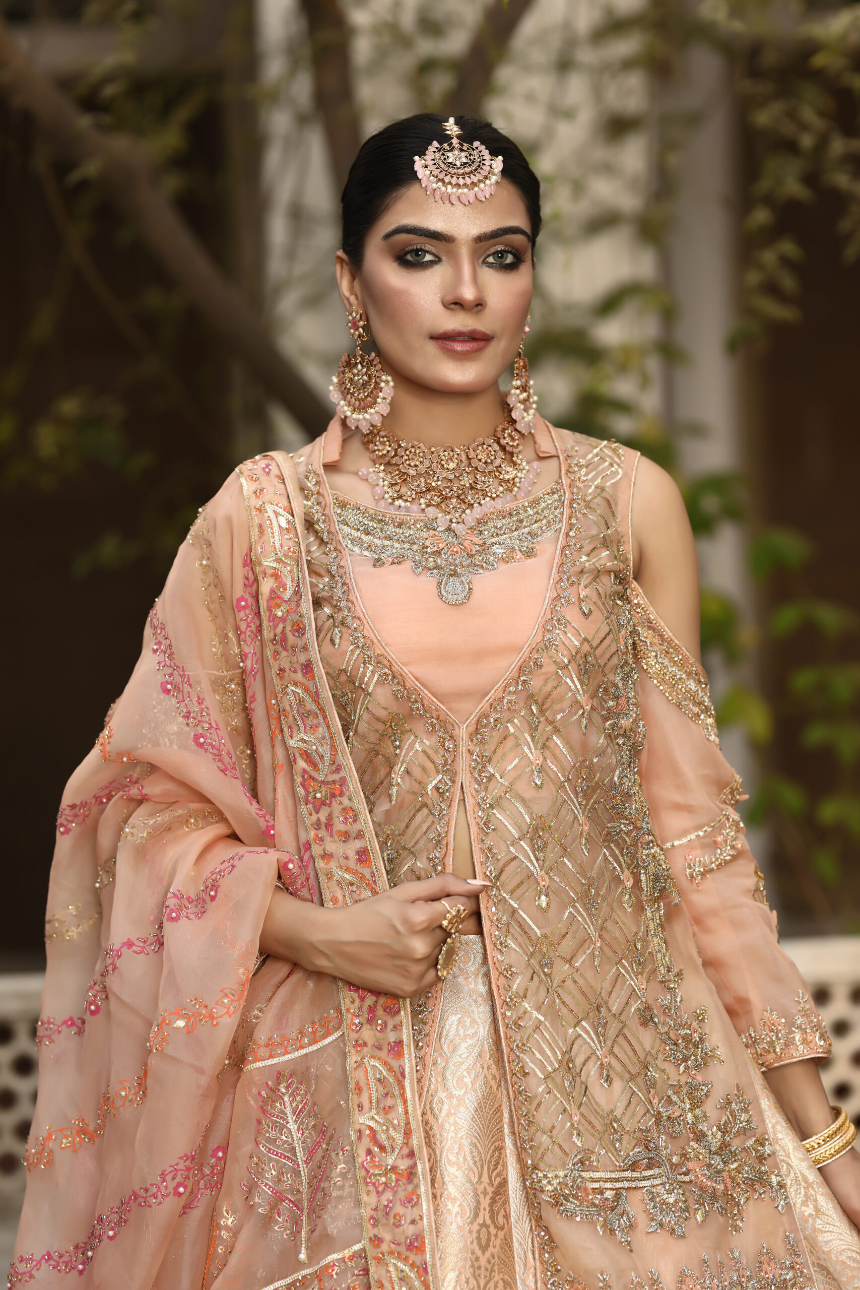 Blush Gold Radiance – Embellished Cold-Shoulder Bridal Set in Jamawar and Net view 6