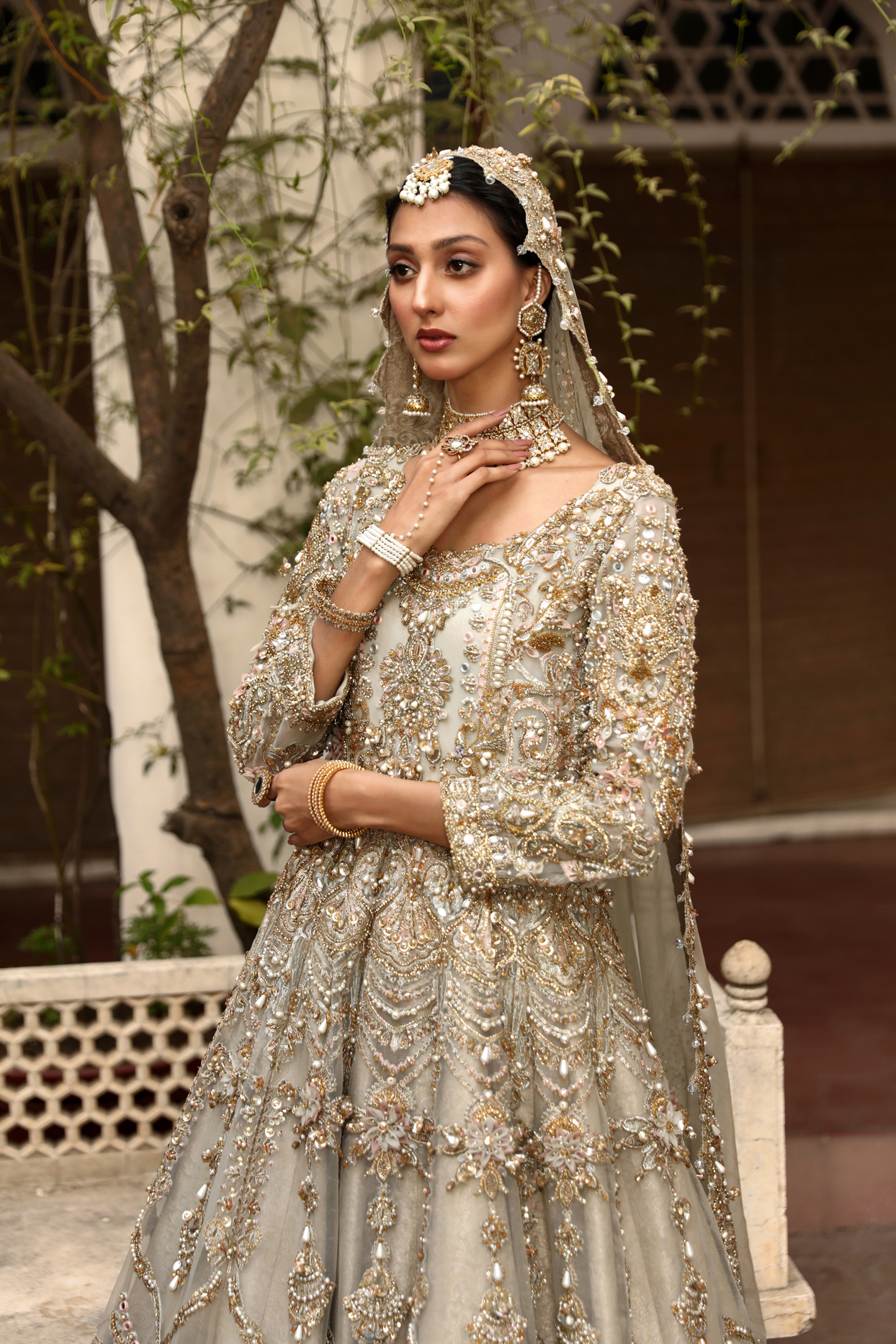 Grandeur & Opulence – Dreamy Bridal Attire view 2