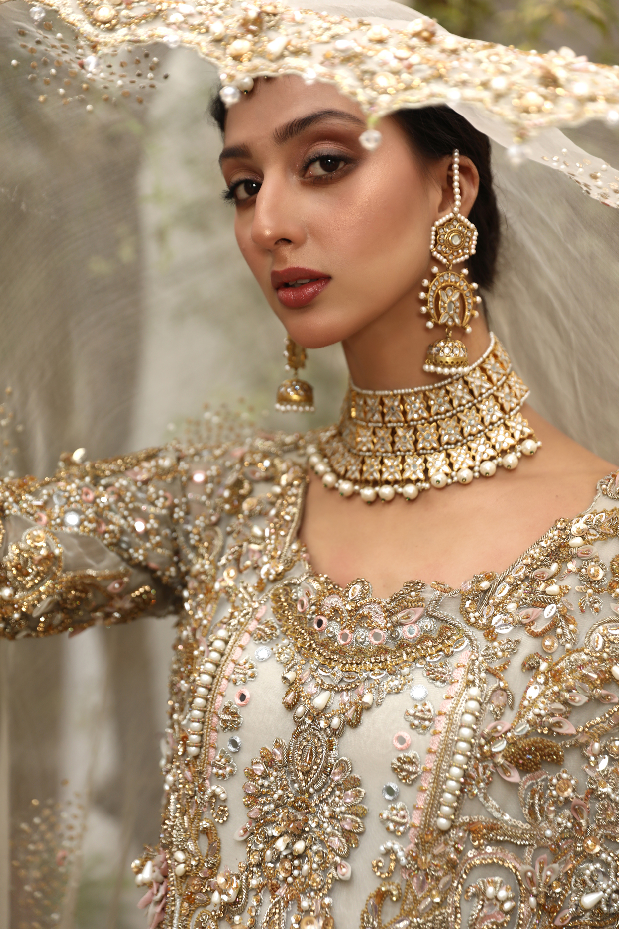 Grandeur & Opulence – Dreamy Bridal Attire view 7